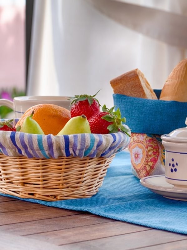 b&b Porto Selavaggio frutta e pane